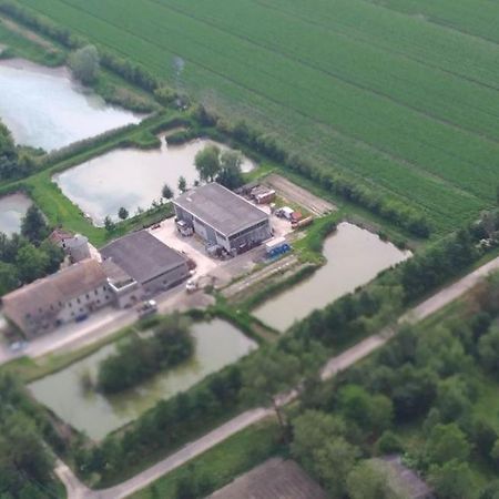 Agriturismo Lucchetta Reggiolo Exteriör bild